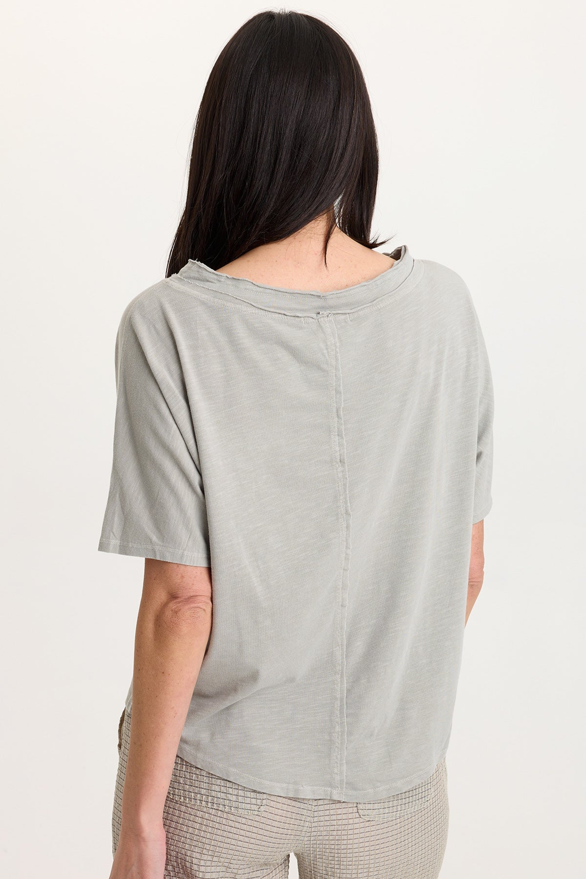 Lyra Slub Jersey Dolman Sleeve Raw-Edge Boatneck Tee Whitecap Pigment - XCVI