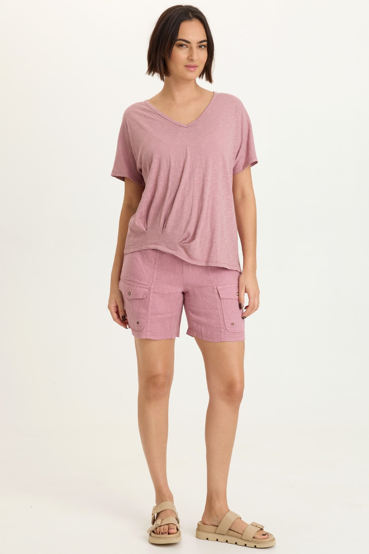Anshel Cotton Modal Jersey Asymmetrical Wave Hem V-Neck Short Sleeve Tee Svelte - XCVI