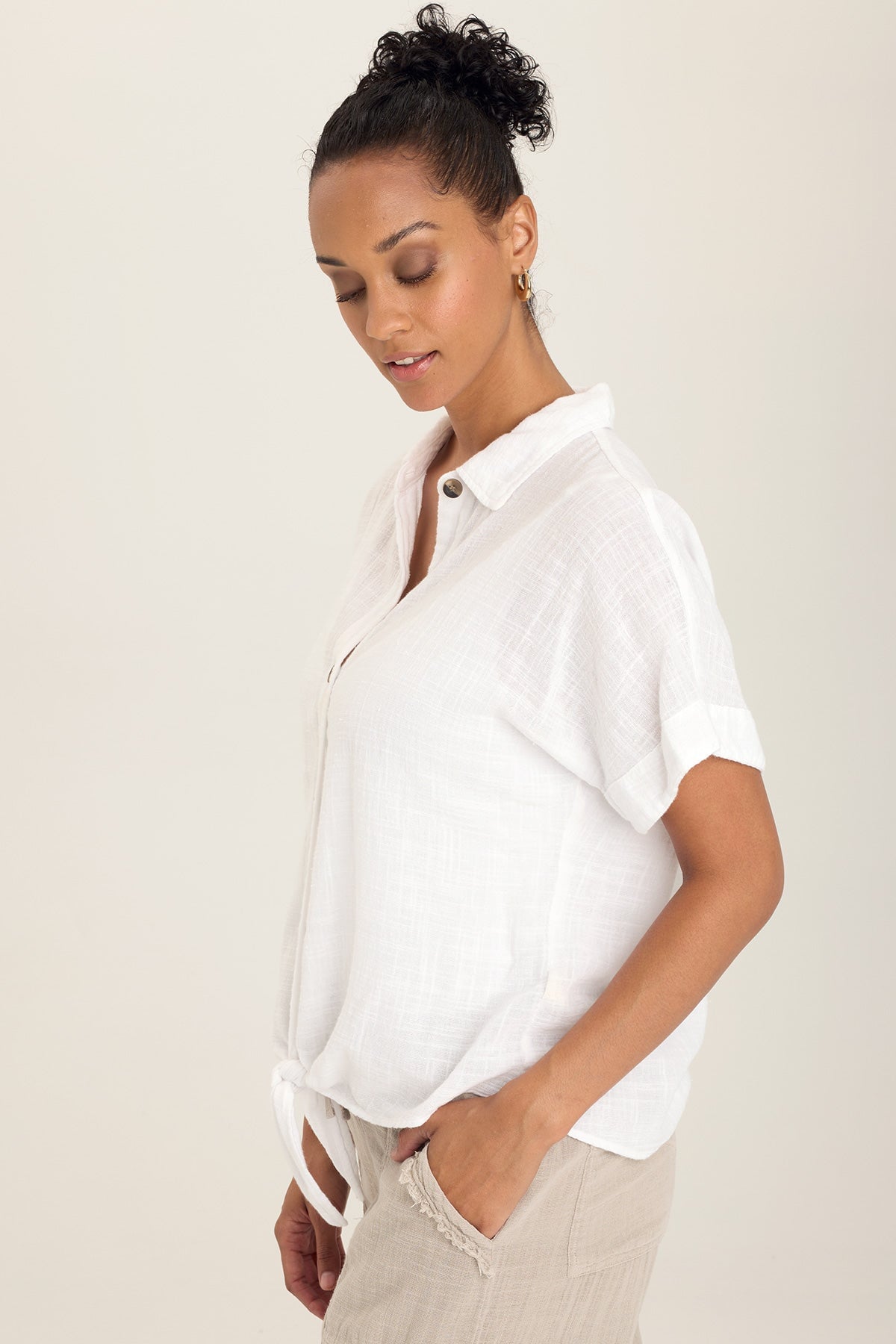 Gauze Teagan Tie Top in White White - XCVI