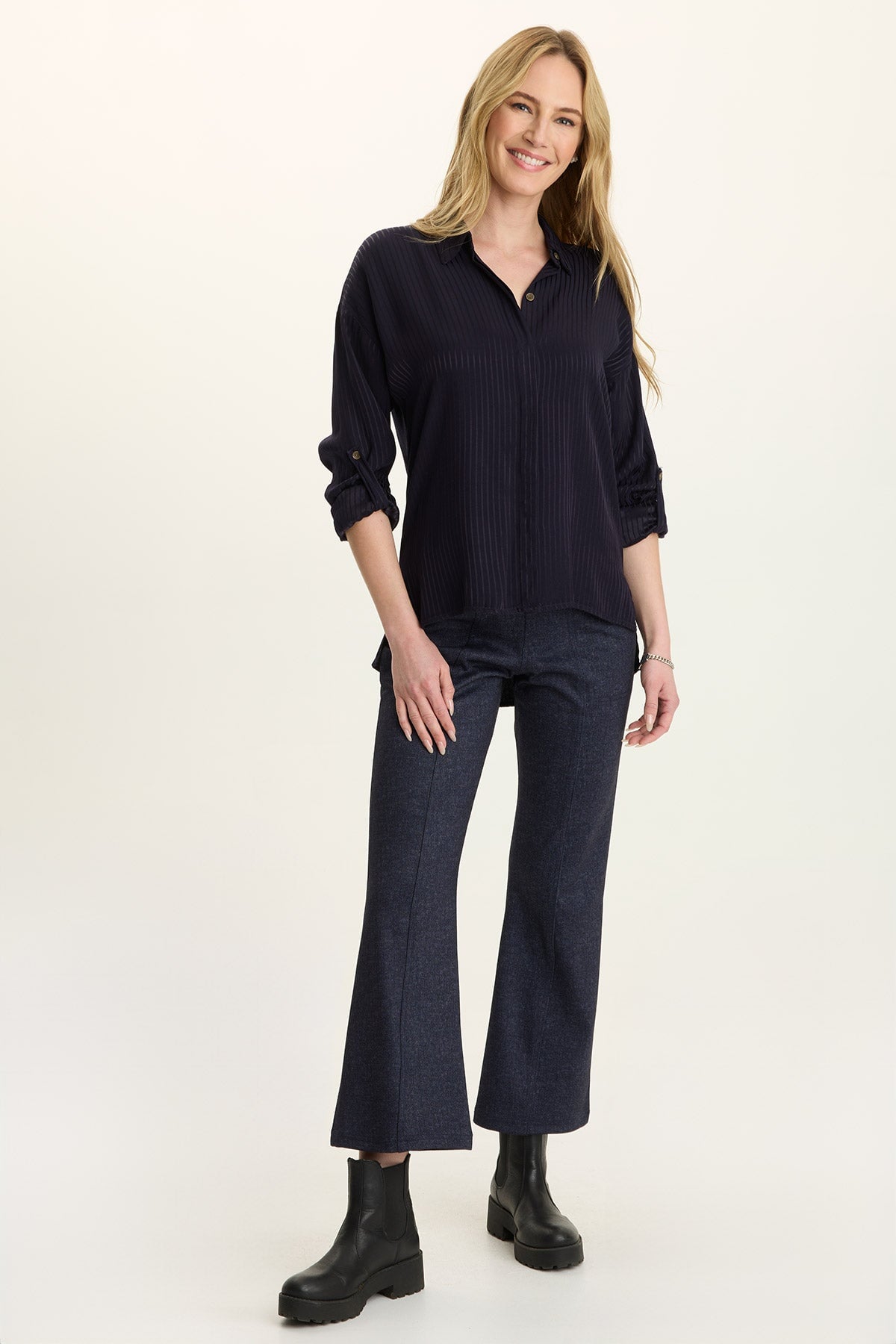 Wearables Aeson Relaxed-Fit Long-Sleeve Top Navy - XCVI