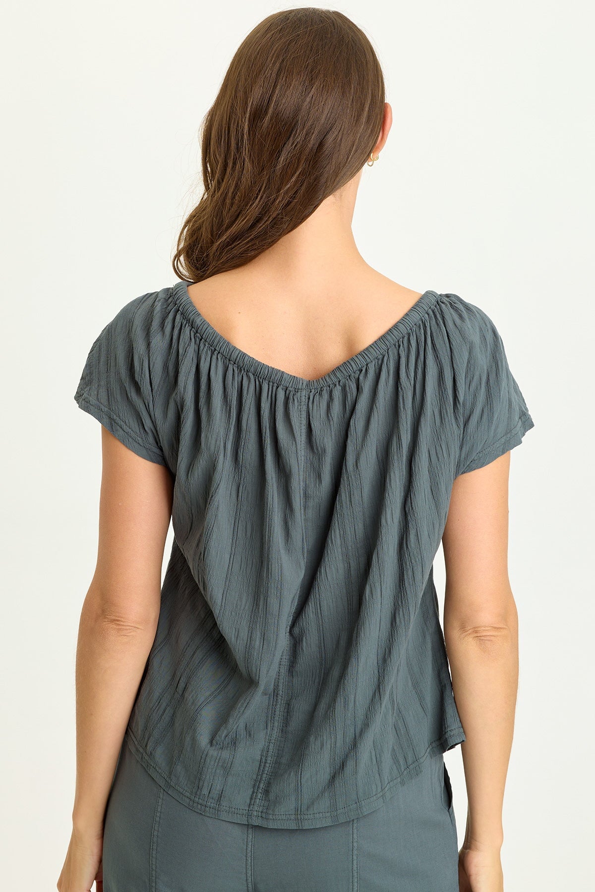 Wearables Selda Textured Gauze Cinched Tie Neck Flutter Short Sleeves Top Hawthorn Leaf - XCVI