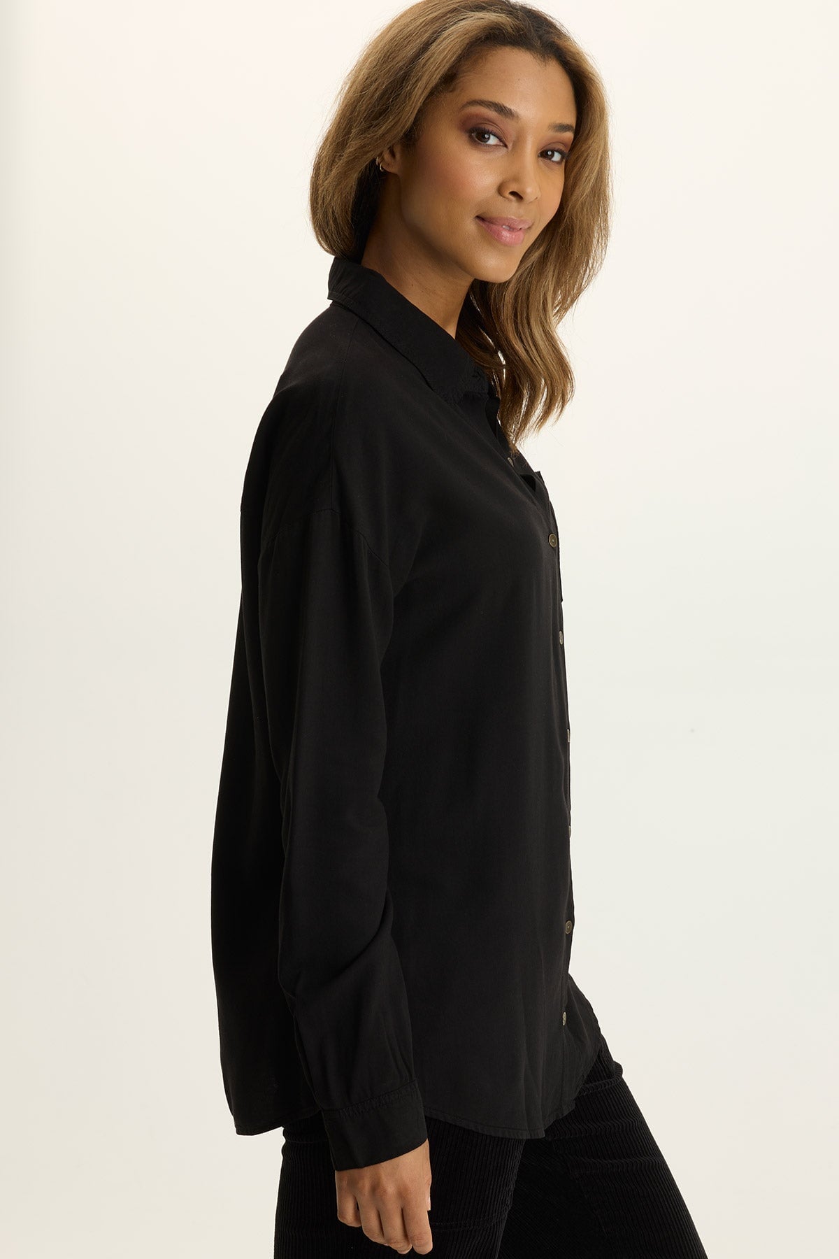 Wearables Dusten Relaxed-Fit Button-Up Black - XCVI