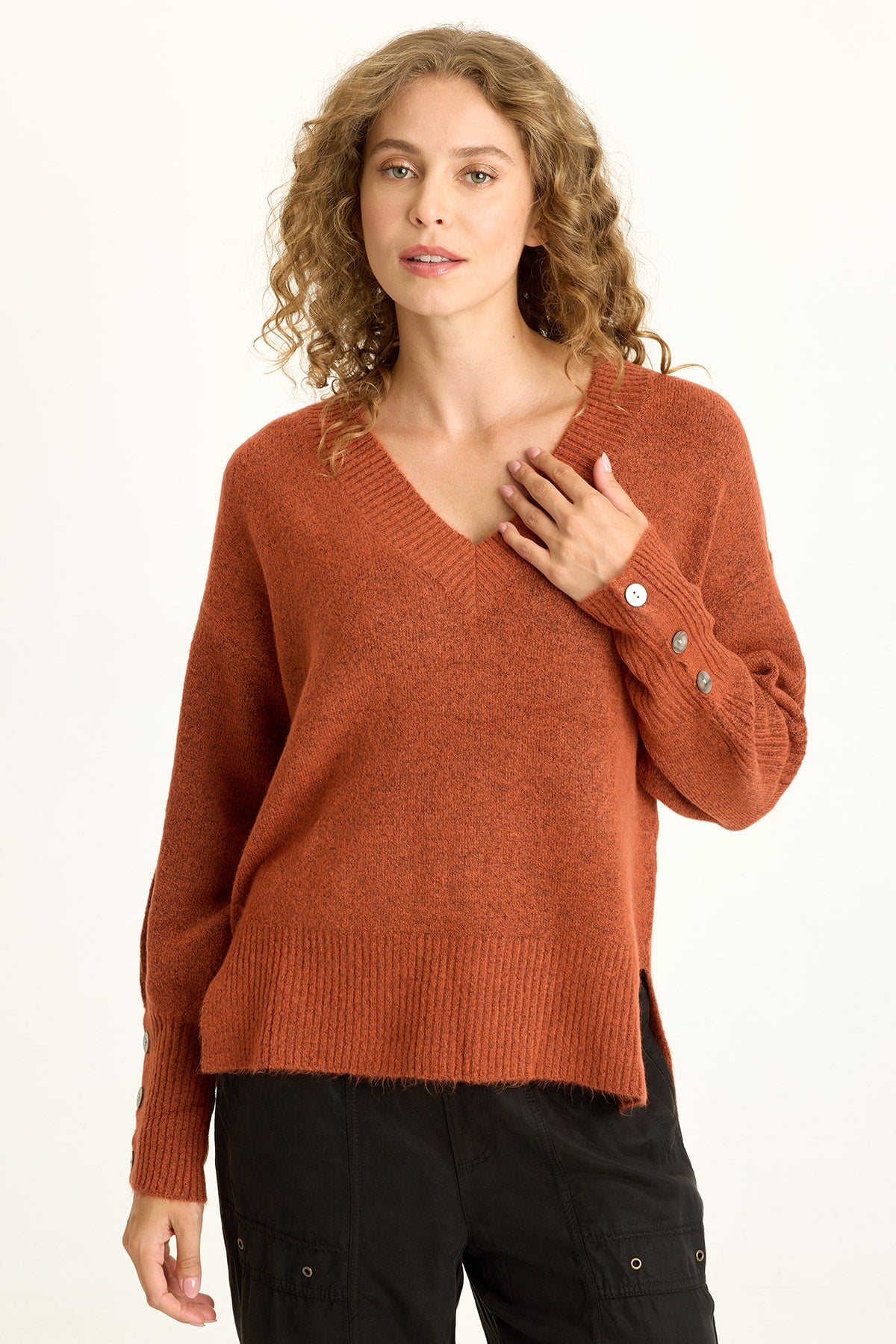 Bronte Relaxed V-Neck Knit Sweater Sprightly Poppy - XCVI