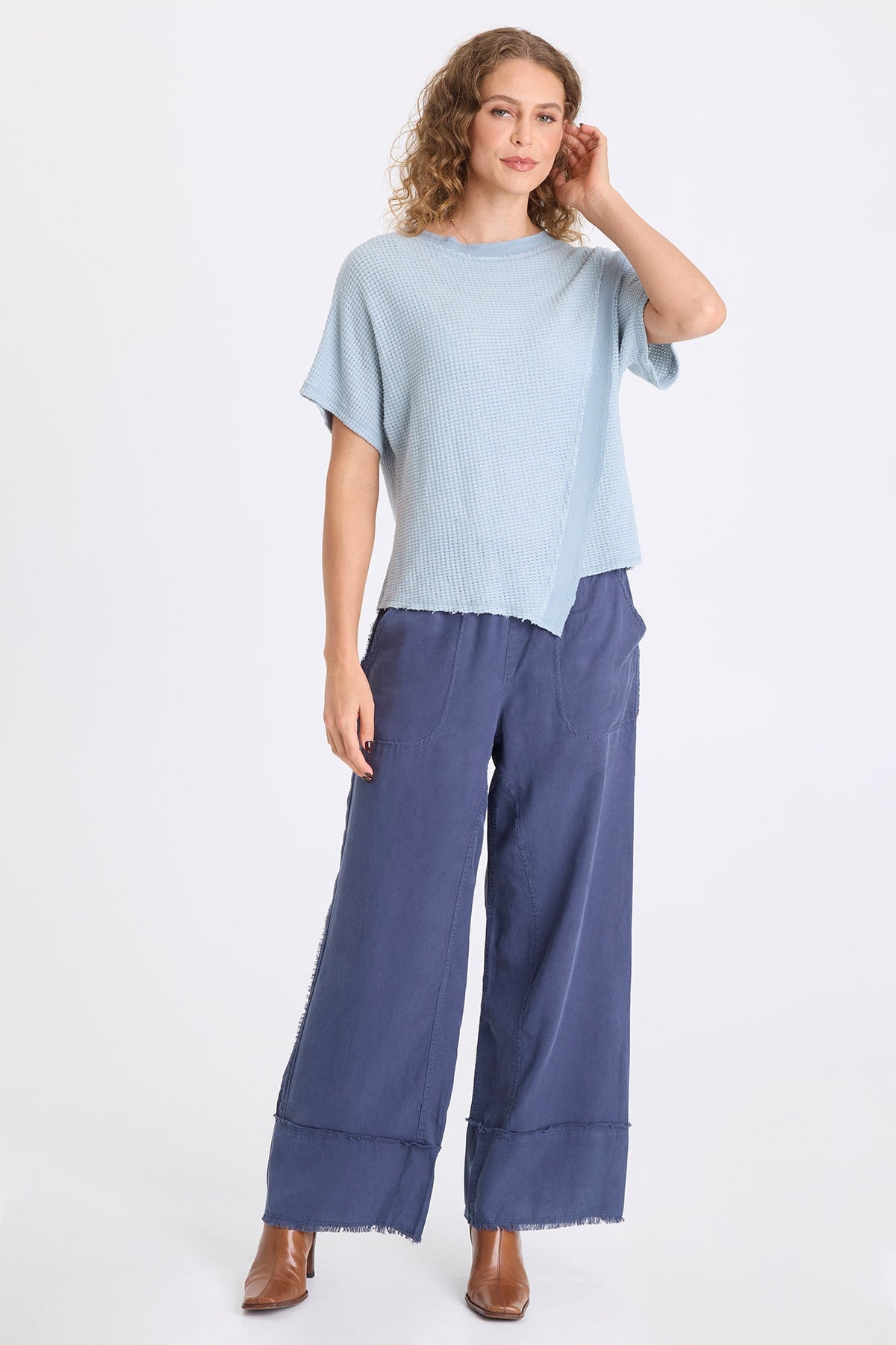 Ursus Thermal Assymetric Hem Batwing Short Sleeve Pullover Top Sky Light - XCVI