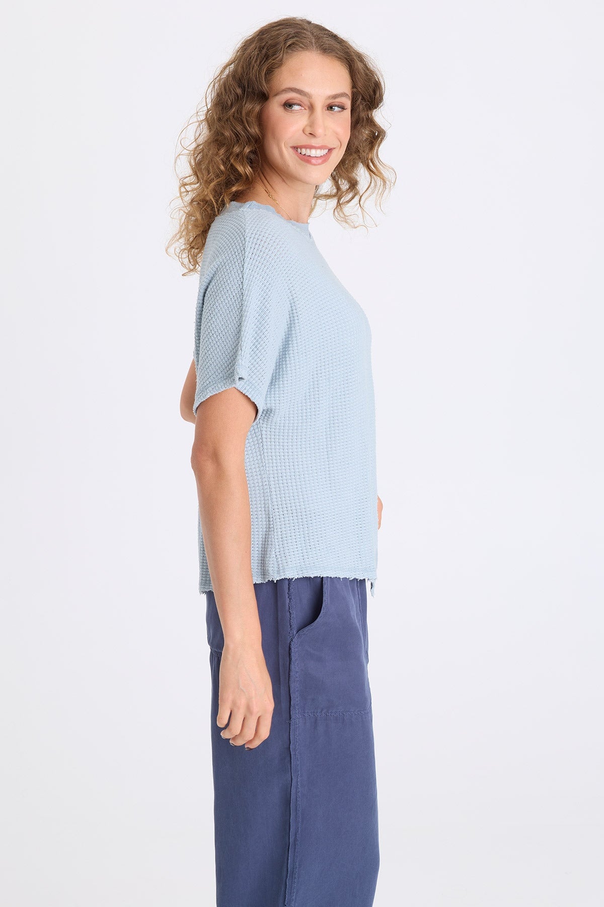 Ursus Thermal Assymetric Hem Batwing Short Sleeve Pullover Top Sky Light - XCVI