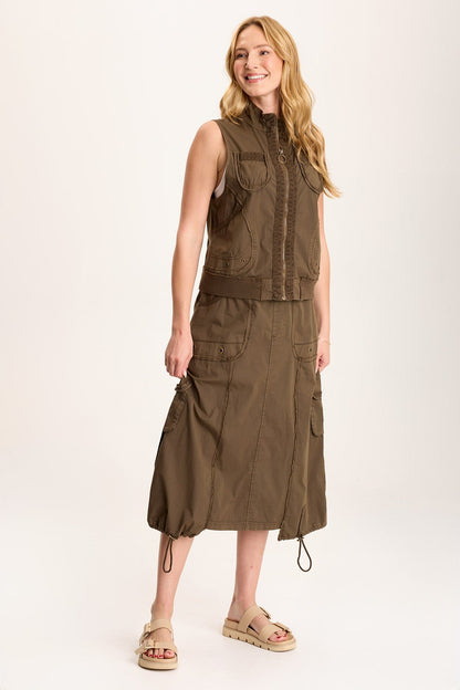 Grindelle Vest – Poplin and Jersey with Utility Pockets Westgate Pigment - XCVI