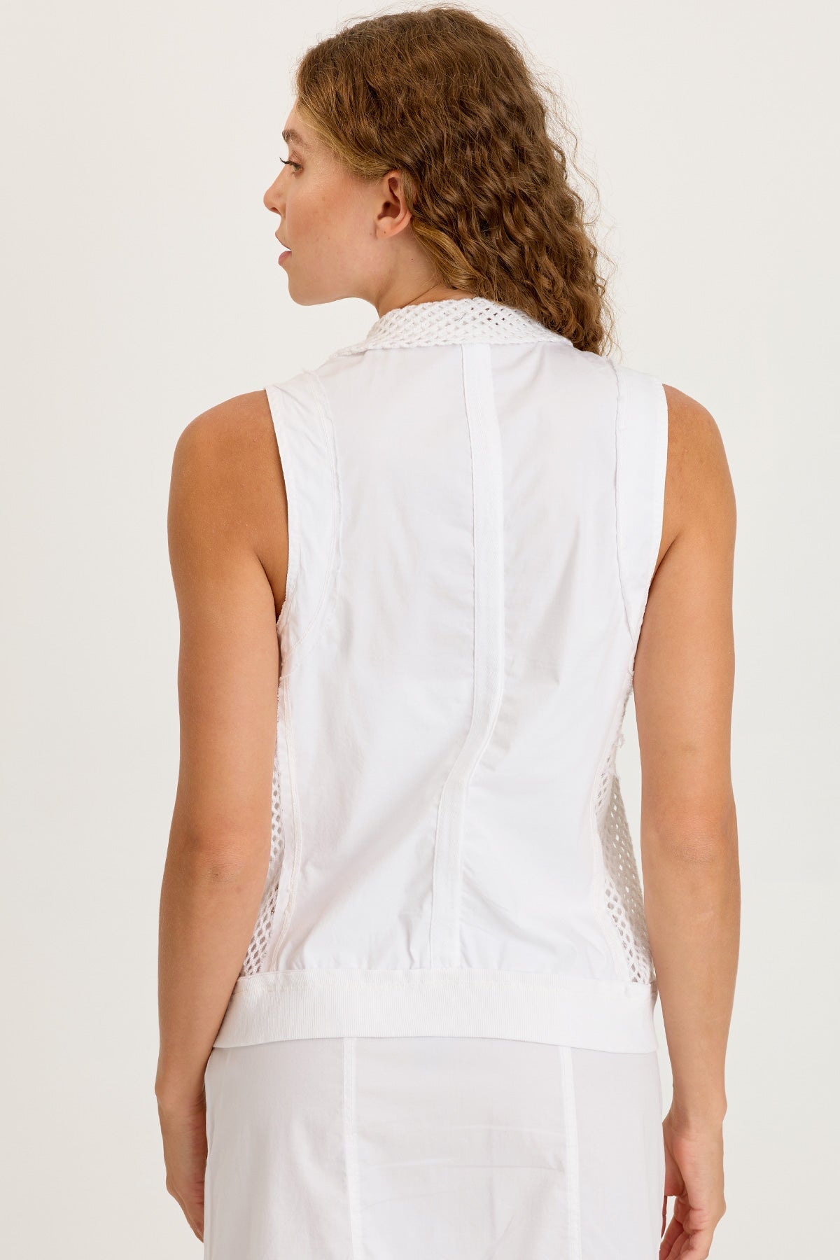 Helsa Poplin/Mesh Zip Front Vest White - XCVI