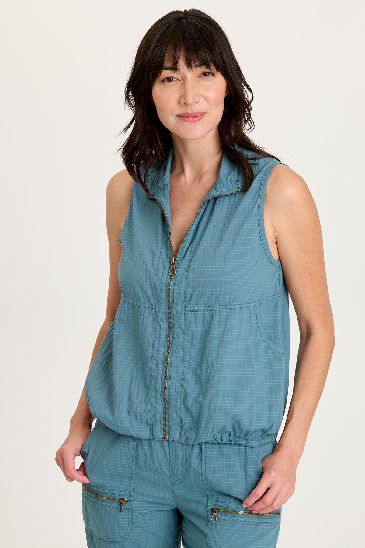 Tallis Textured Stretch Zip Front Elastic Bubble Hem Vest Dark Night - XCVI