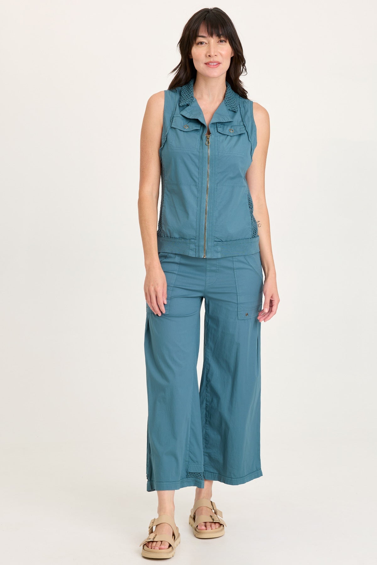 Helsa Poplin/Mesh Zip Front Vest Dark Night - XCVI