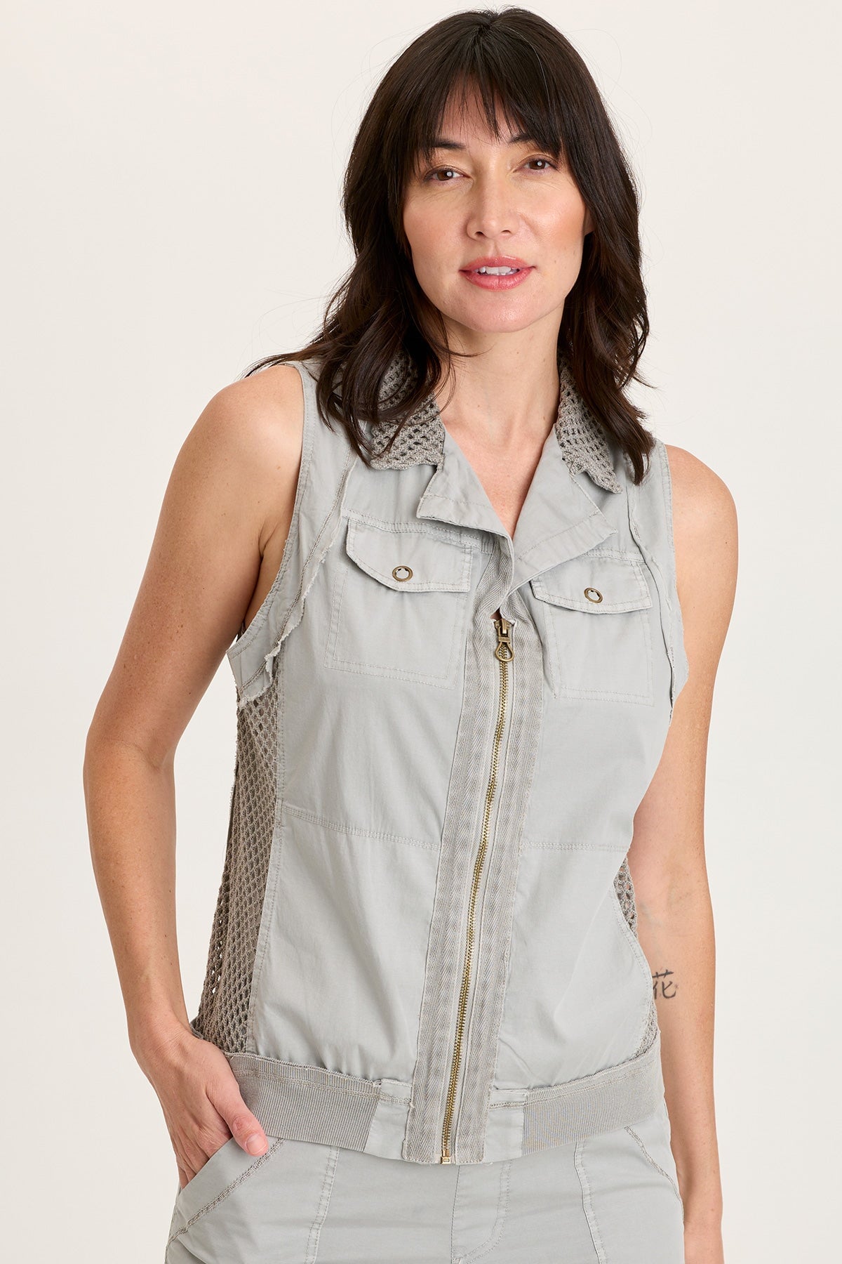 Helsa Poplin/Mesh Zip Front Vest Earl Grey Pigment - XCVI
