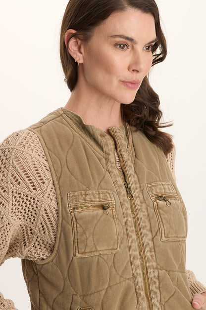 Aeric Quilted Vest Plateau Pigment - XCVI