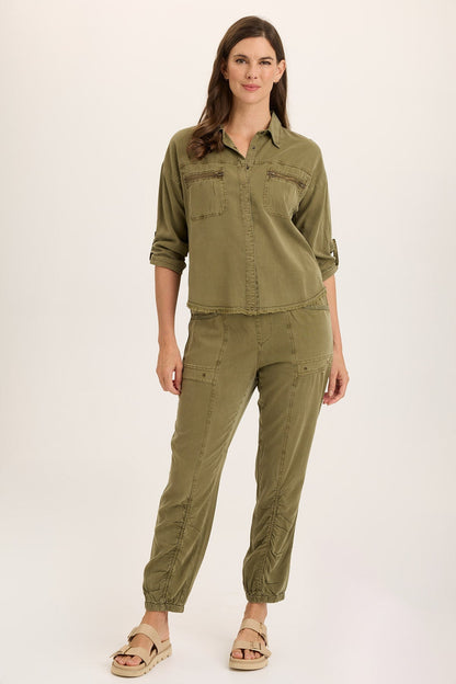 Wearables Squire Twill Banded Hem Casual Pant Kombu Pigment - XCVI