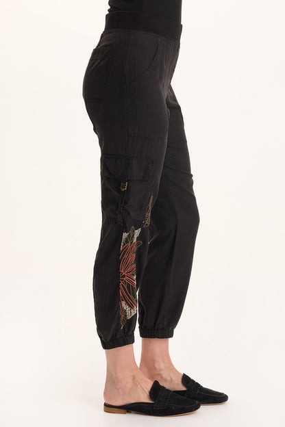 Embroidered Darri Twill Jogger Pant Black - XCVI