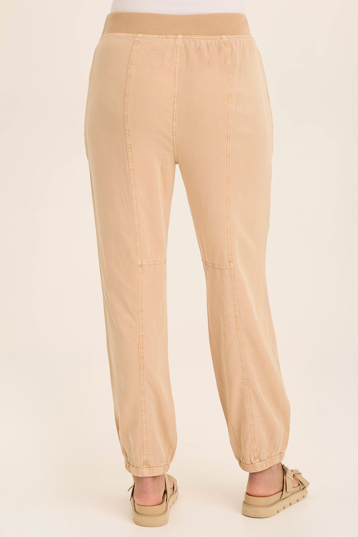 Wearables Squire Twill Banded Hem Casual Pant Fireclay Pigment - XCVI