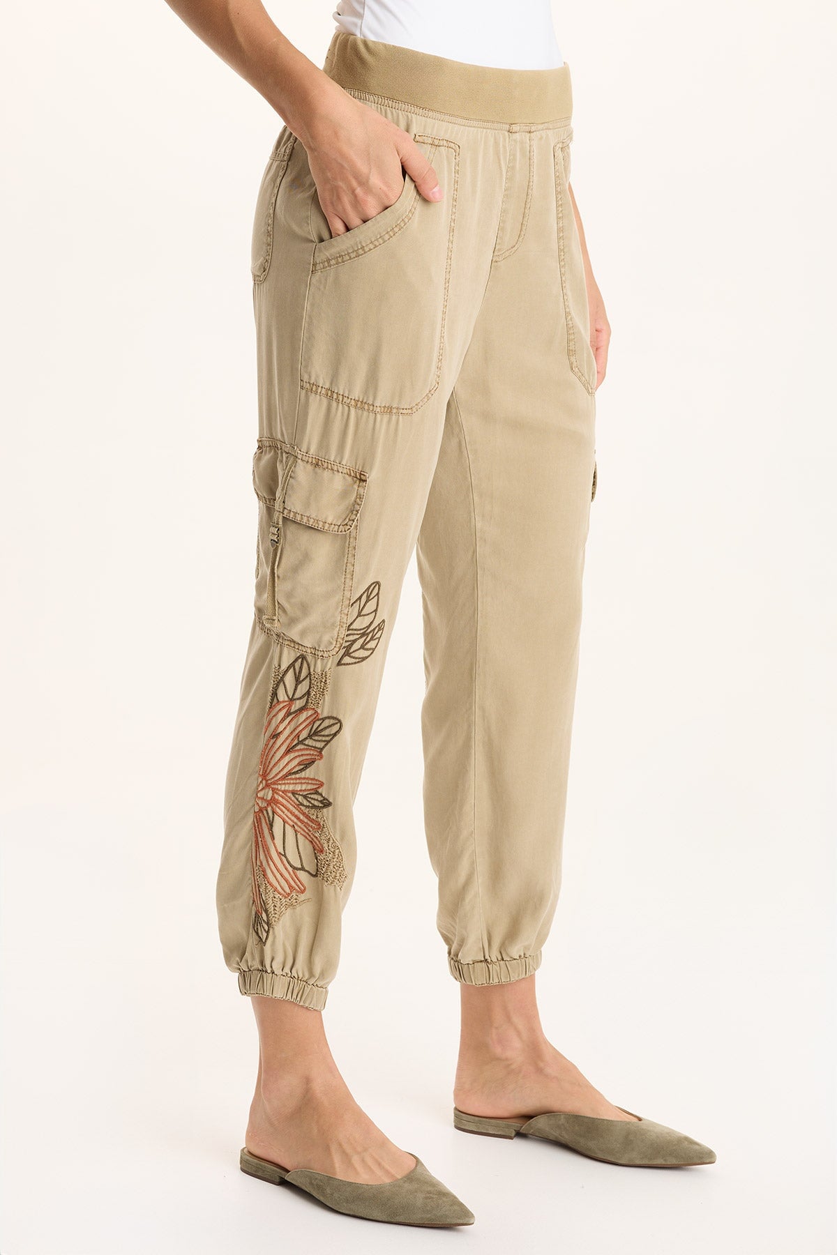 Embroidered Darri Twill Jogger Pant Plateau Pigment - XCVI