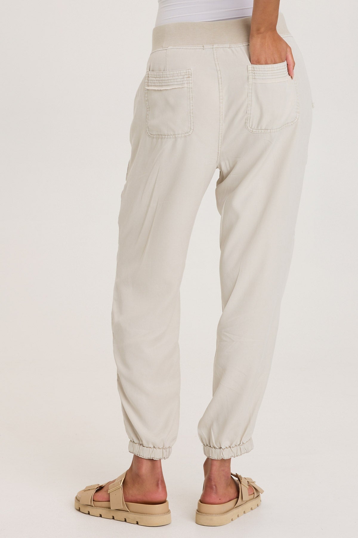 Chattaway Twill Pull-On Jogger Pant with Banded Hem and Oversized Pockets Center Stage Pigment - XCVI