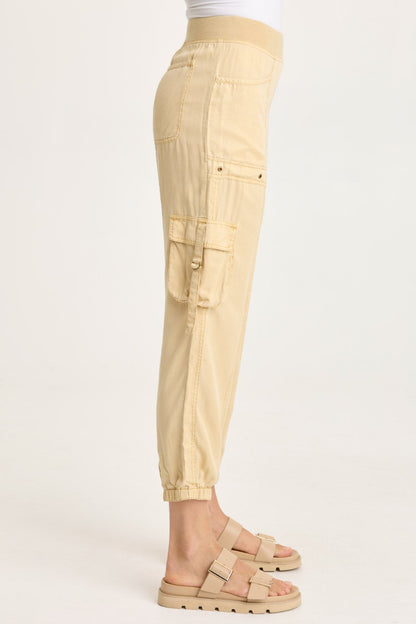 Olexa Tencel Twill Banded Hem Cargo Pull-On Pant Raffia Pigment - XCVI