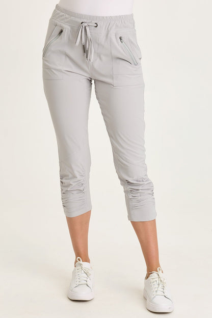 Aksana Whisper Stretch Ruched Active Slim Pant Arctic - XCVI