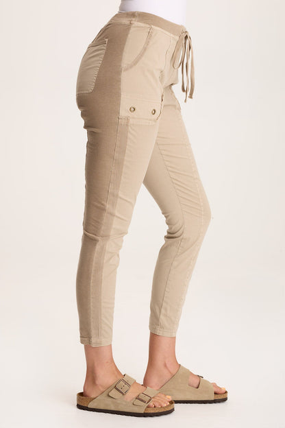 Rohan Poplin Jersey Drawstring Legging Tanglewood Pigment - XCVI