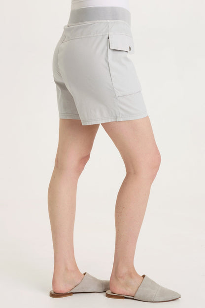 Carlo Stretch Poplin Front Pocket Pull-On Yoked Waist Short Soft Pebble Pigment - XCVI