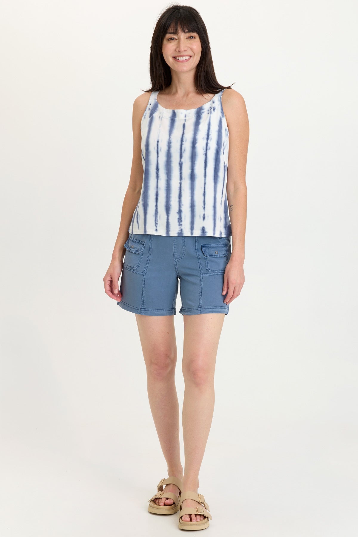 Prosper Twill Front Pockets Slimming Seams Pull-On Short Hypnotic Pigment - XCVI
