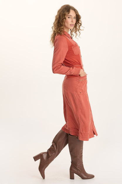 Oksana Twill/Jersey Snap-Up Midi Dress Papaver - XCVI