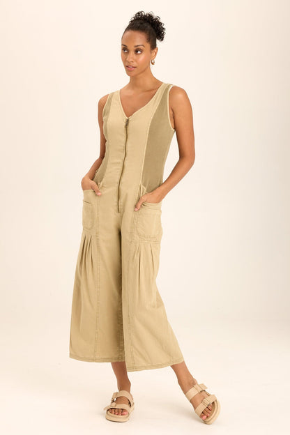 Wearables Linen Macgowan Wide Leg Cargo Jumpsuit in Beige Linwood Sands Pigment - XCVI