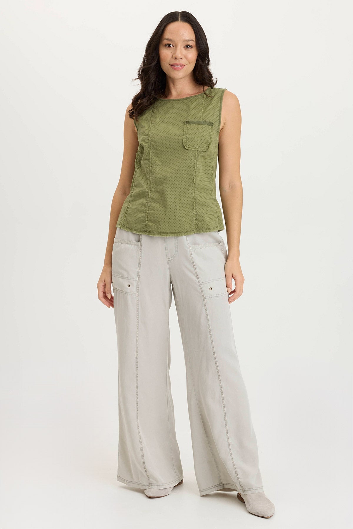Landis Tank Top with a Pocket in Perforated Poplin Cypress Pigment - XCVI