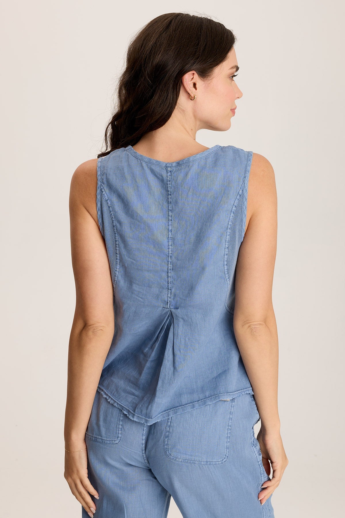 Estine Linen V-Neck Tank Top Pacific Pigment - XCVI