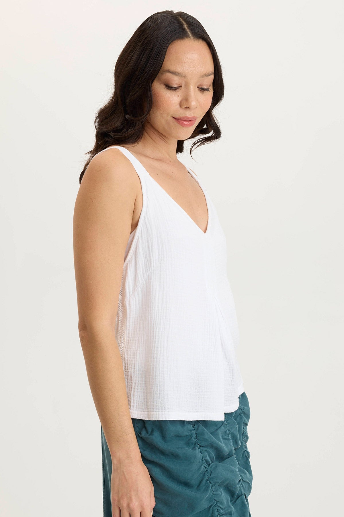 Hedley Lightweight Gauze + Soft Jersey Pleat Tank White - XCVI