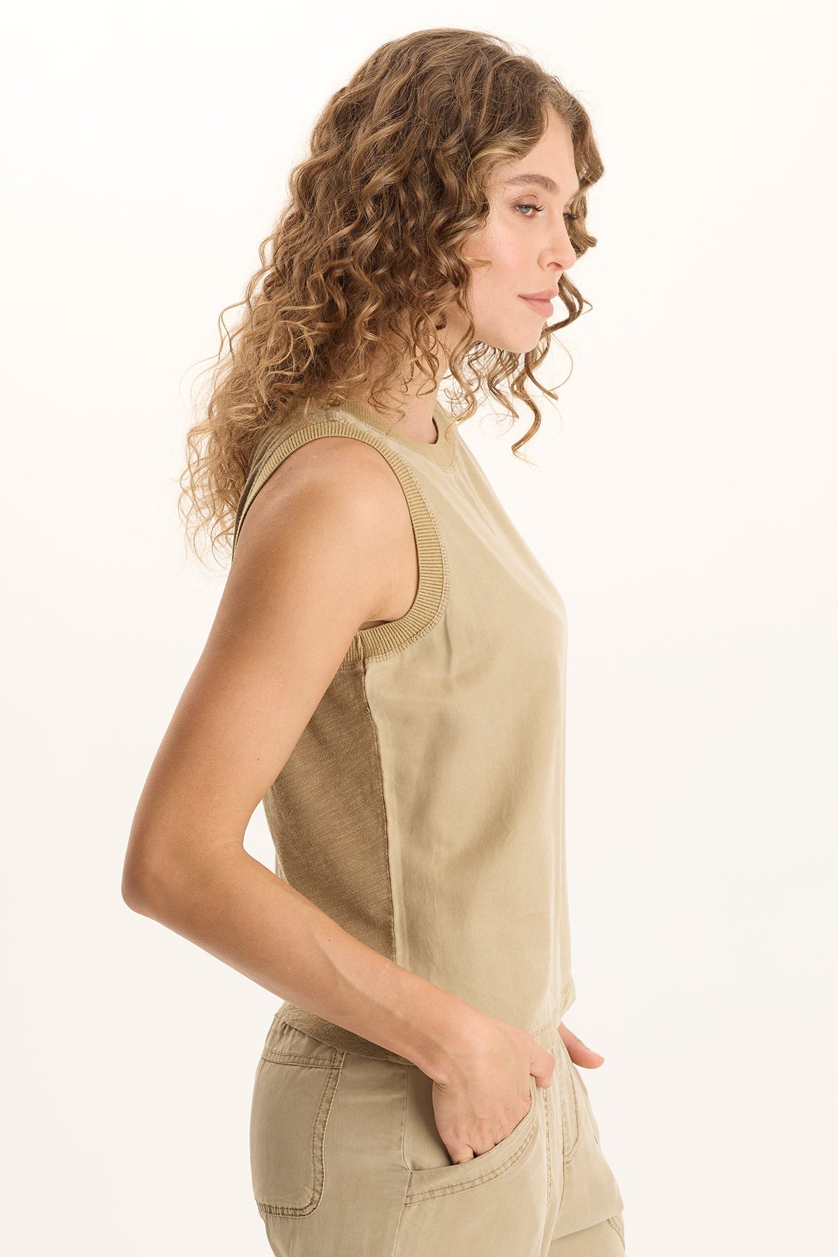 Katrine Soft Twill Elevated Tank Plateau Pigment - XCVI