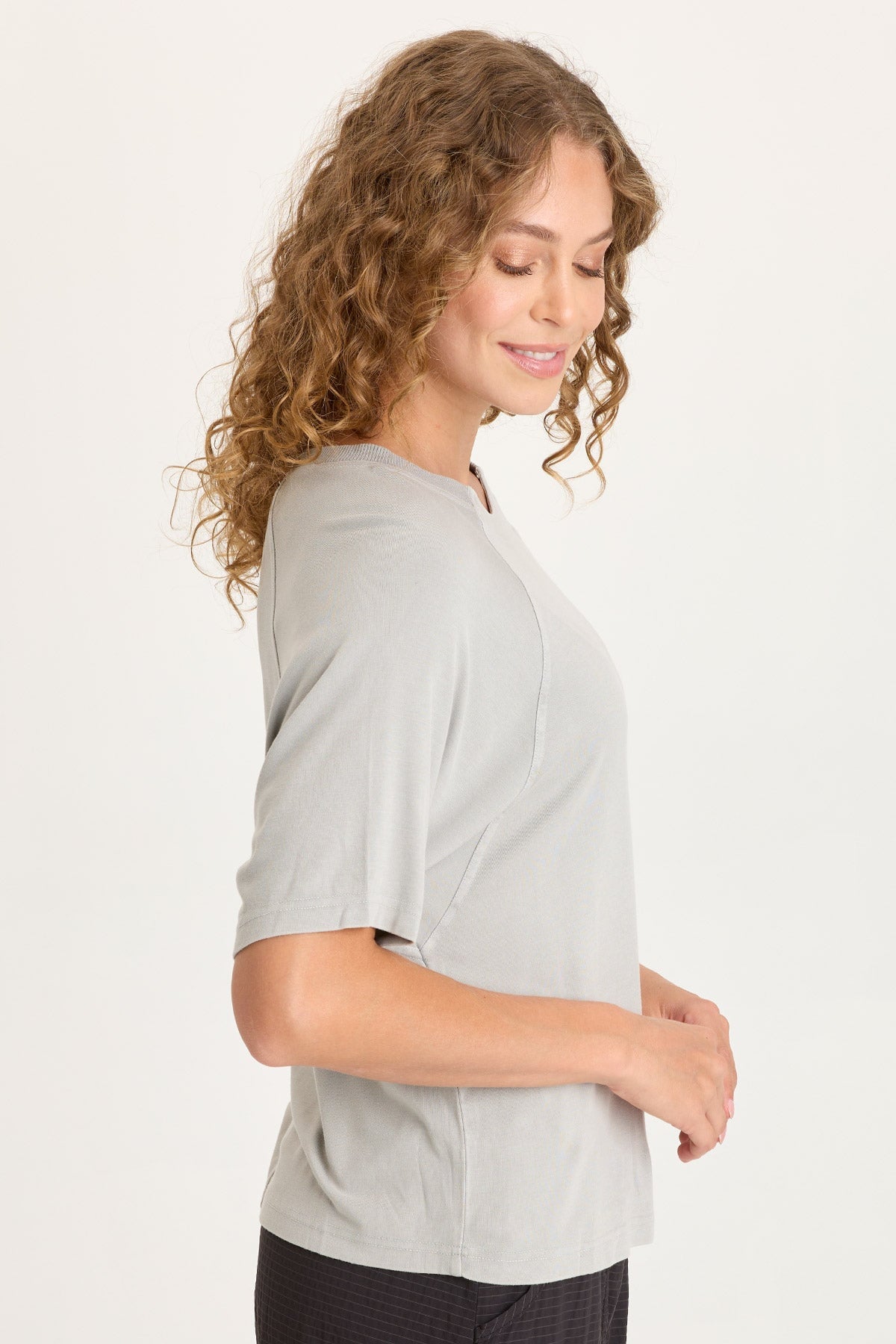 Lester Jersey Raglan Short Sleeve Tee with Partial Rib Collar Earl Grey Pigment - XCVI