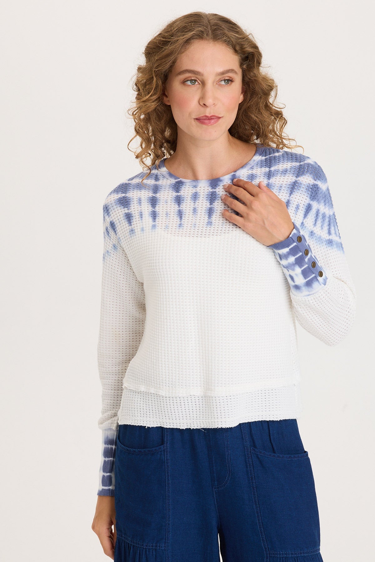 Long Ribbed Buttoned Cuffs Thermal Long Sleeve Kelsoe Crew Neck Anomalous Wash Anchor - XCVI