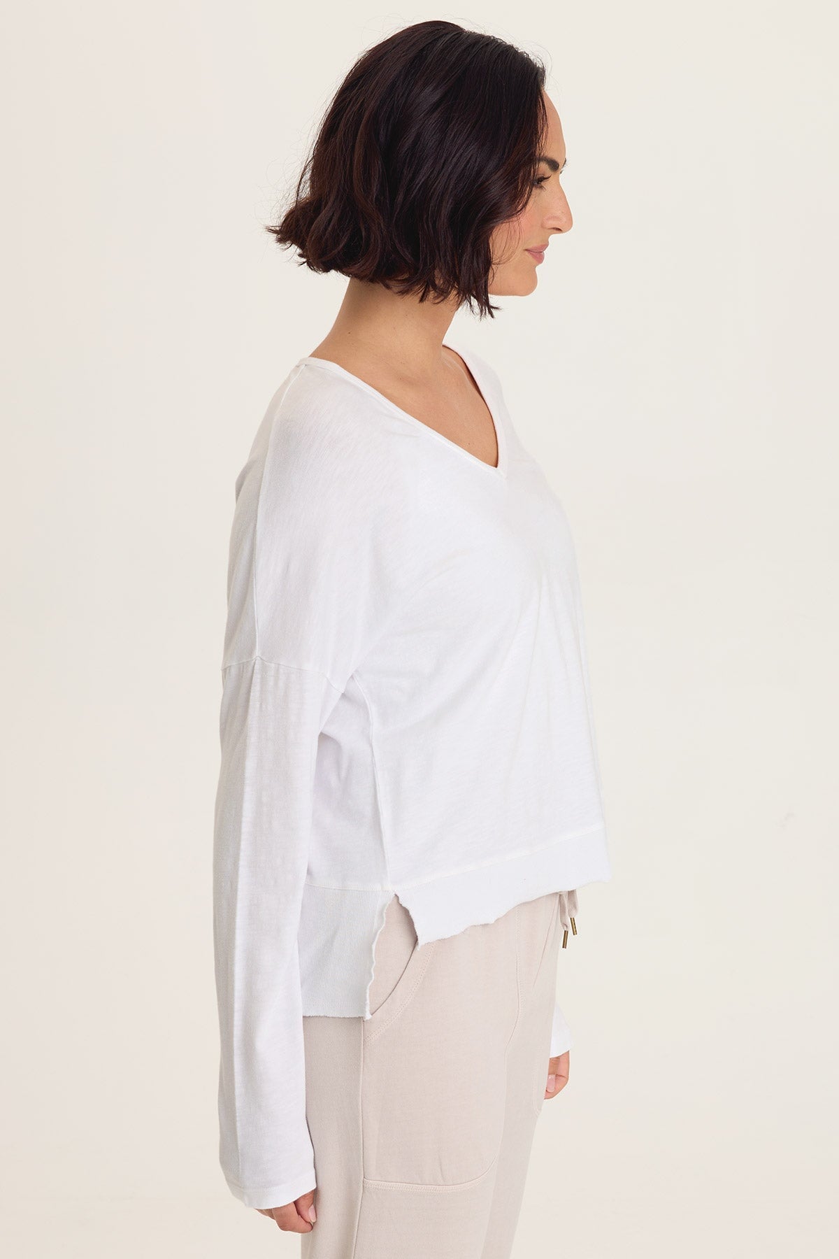 Wearables Odilia High-Low Hem Short Sleeve V-Neck Jersey Top White - XCVI