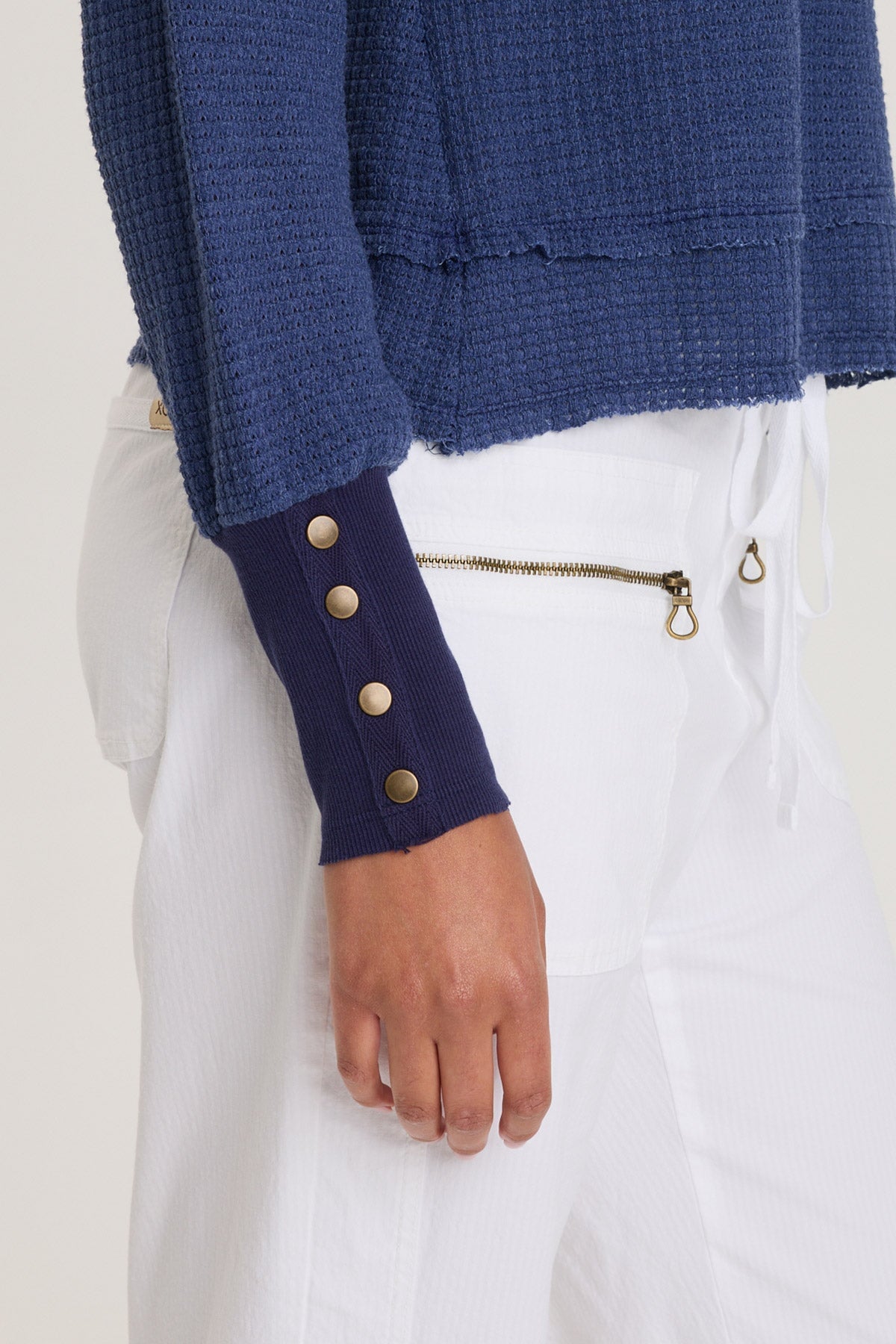 Long Ribbed Buttoned Cuffs Thermal Long Sleeve Kelsoe Crew Neck Hague Blue Pigment - XCVI