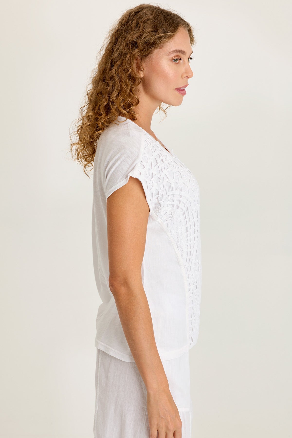 Nashir Crochet-Front Jersey-Back Short-Sleeve Top White - XCVI