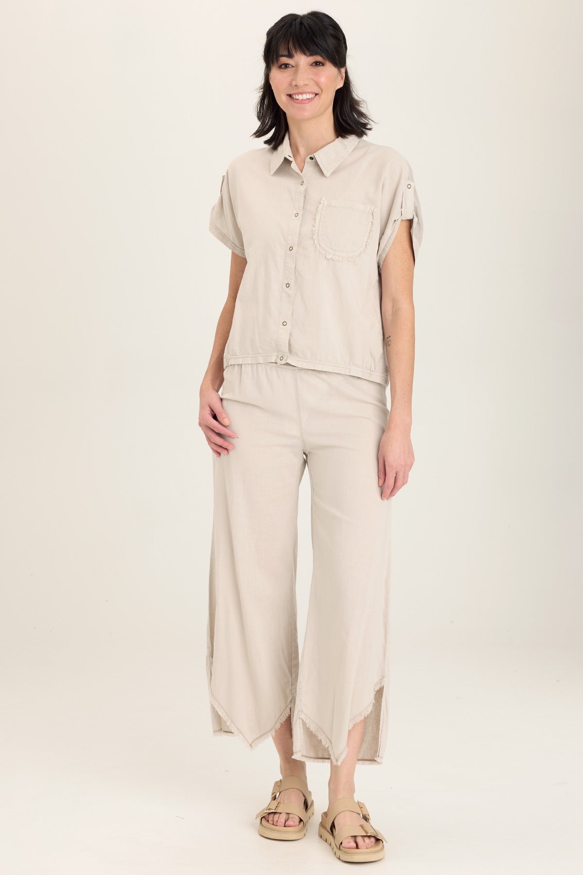 Wearables Abner Linen/Jersey Button-Up Top with dolman short sleeves and distressed pockets in Grey Ripple Pigment - XCVI