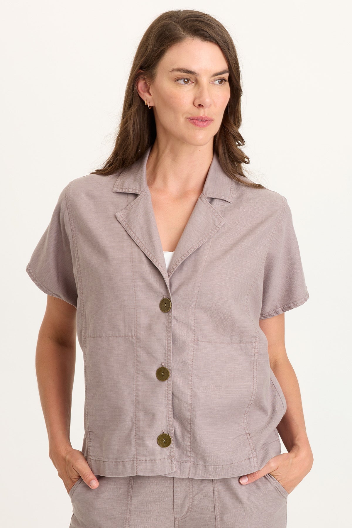 Wearables Hugh Twill Boxy Short-Sleeve Button-Up Jacket Poppy Seed - XCVI