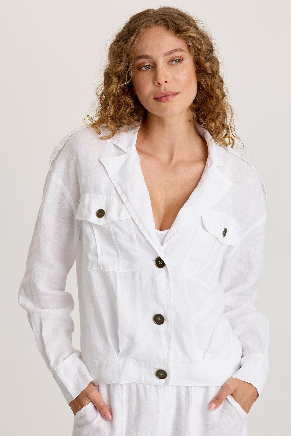 Linen Exaggerated Collar Pleated Jacket with Brass Hardware Details White - XCVI