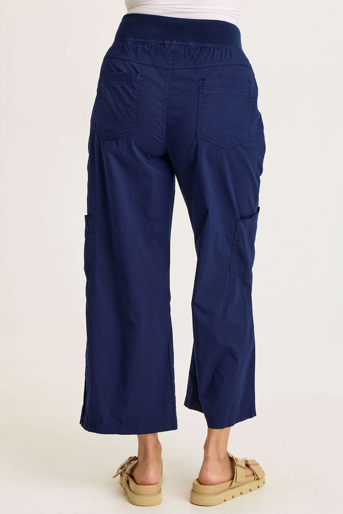 Wearables Leopold Stretch Poplin Darted Knee Cargo Crop Pant Airdale Pigment - XCVI