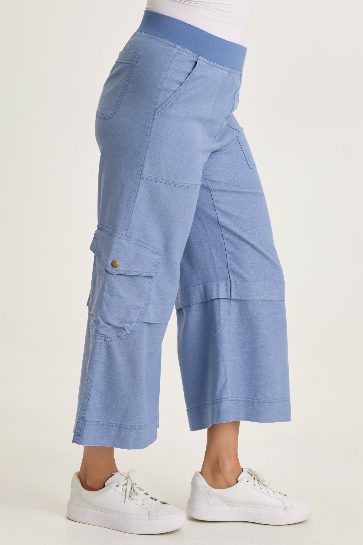 Wearables Rosalina Twill Cargo Gaucho Crop Shasta Lake - XCVI