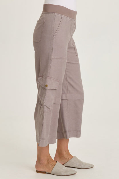 Wearables Rosalina Twill Cargo Gaucho Crop Poppy Seed - XCVI