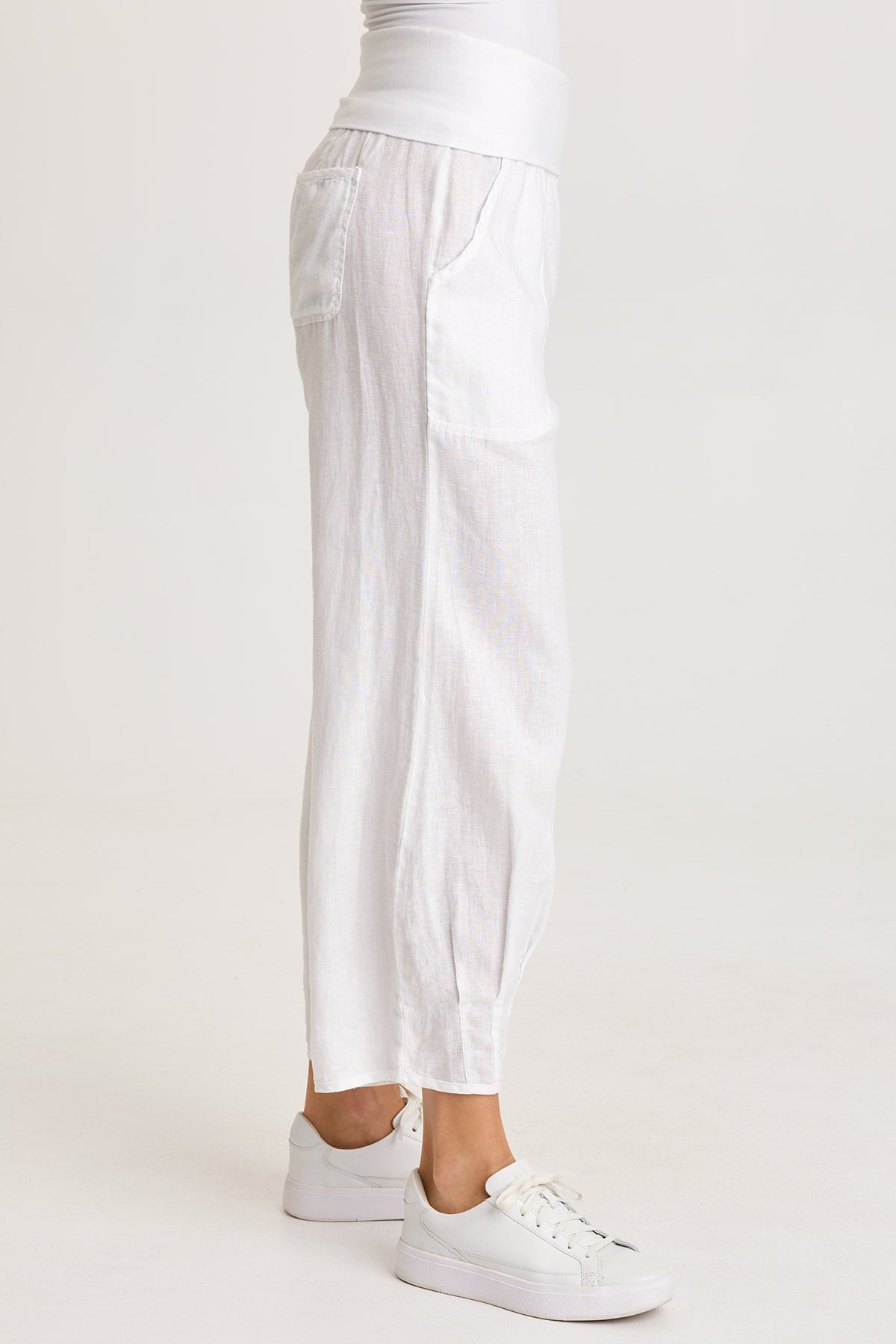 Vasco Linen Barrel Leg Fold-Over Waist Crop White - XCVI