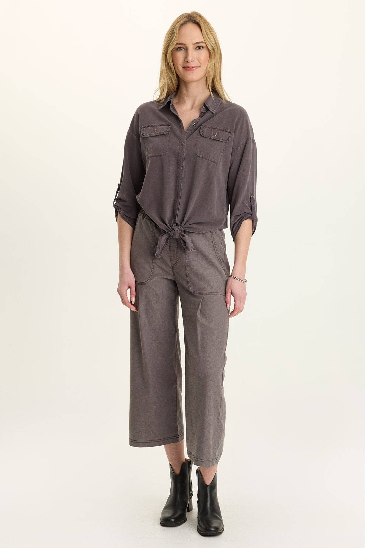Wearables Eileen Twill Wide-Leg Crop Charcoal - XCVI
