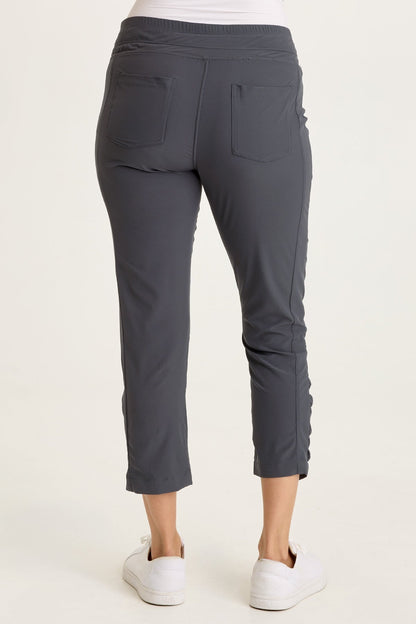 Aksana Legging in Grey Charcoal - XCVI