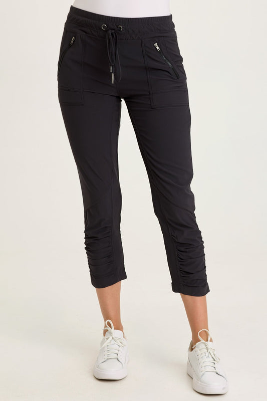 Aksana Legging in Black Black - XCVI