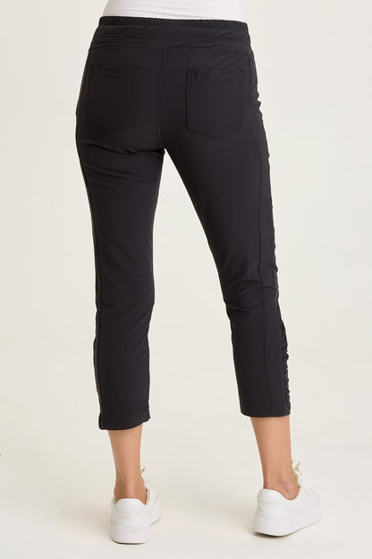 Aksana Legging in Black Black - XCVI