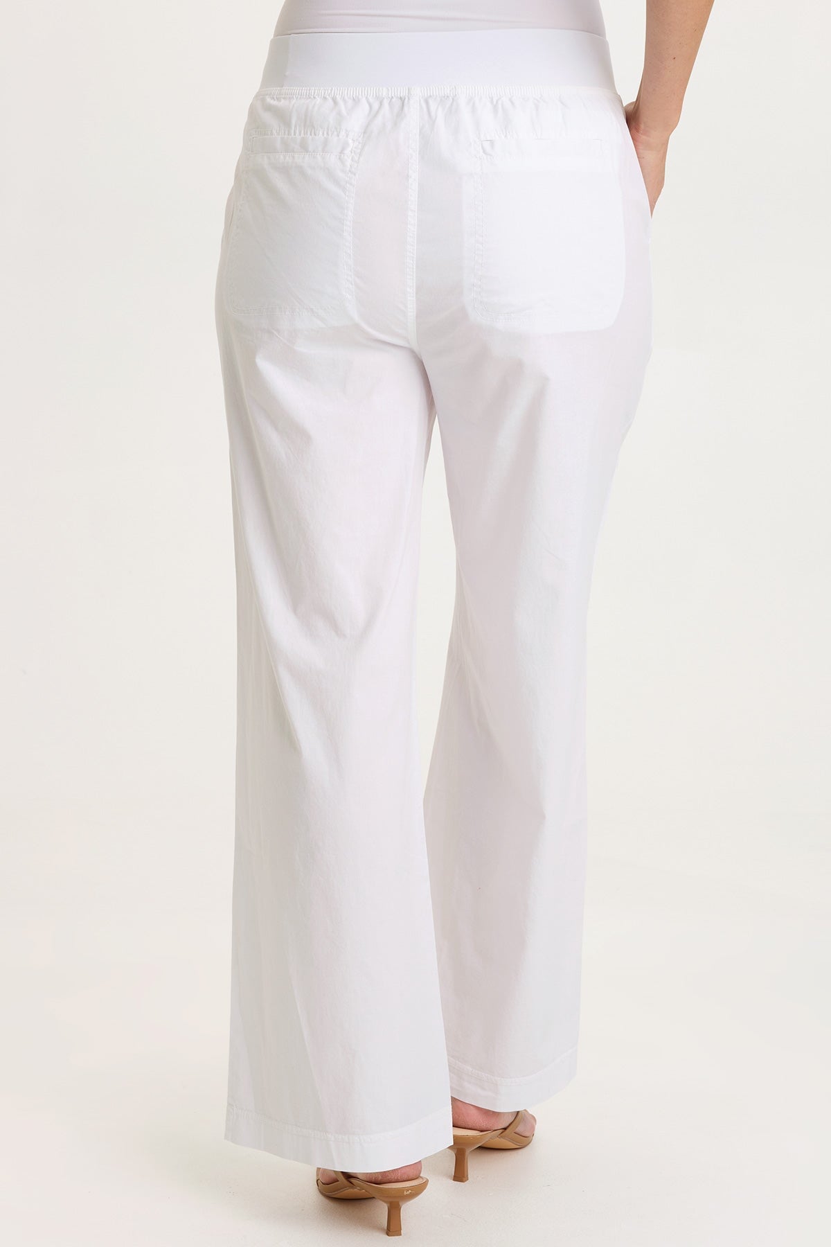 Bay Stretch Poplin Pull-On Waist with Belt Loops Straight Leg Pant White - XCVI