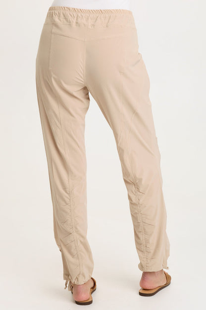 Wearables Jules Active Ruched Stretch Pant Sahara - XCVI