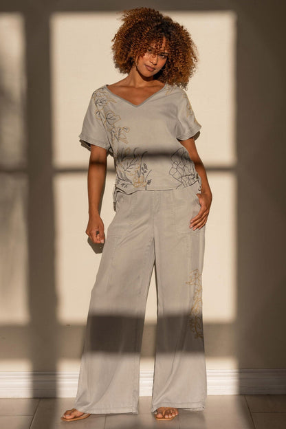 Embroidered Dacia Tencel Twill Pleated Wide Leg Pull-On Waist Pant Masterpiece Pigment - XCVI